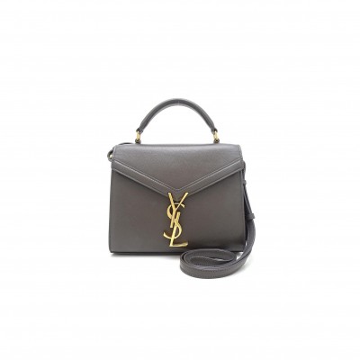 YSL CASSANDRA MINI TOP HANDLE BAG IN GRAIN DE POUDRE EMBOSSED LEATHER 6027110702 (20*16*7.5cm)